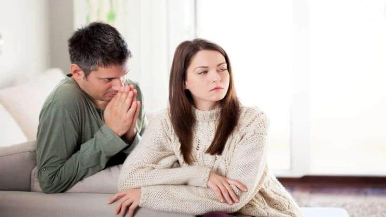 صورة رسائل تخلي الزوج يعتذر