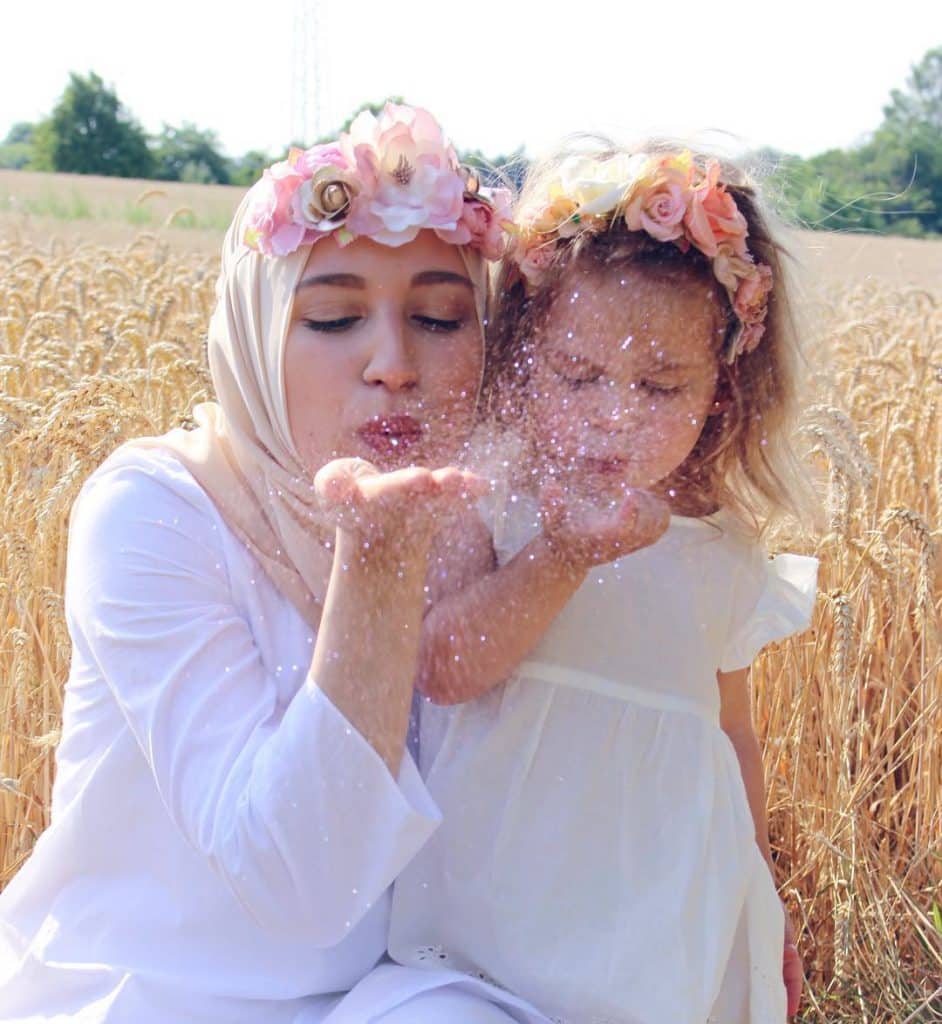 رمزيات طفل مع امه وابوه