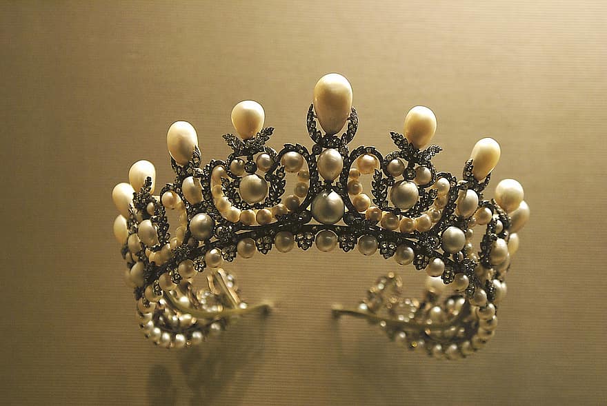 زخرفة تاج