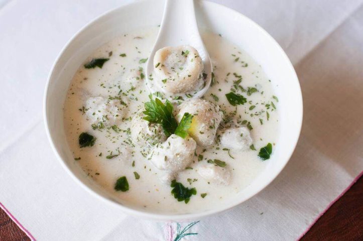 سفرة لبنانية