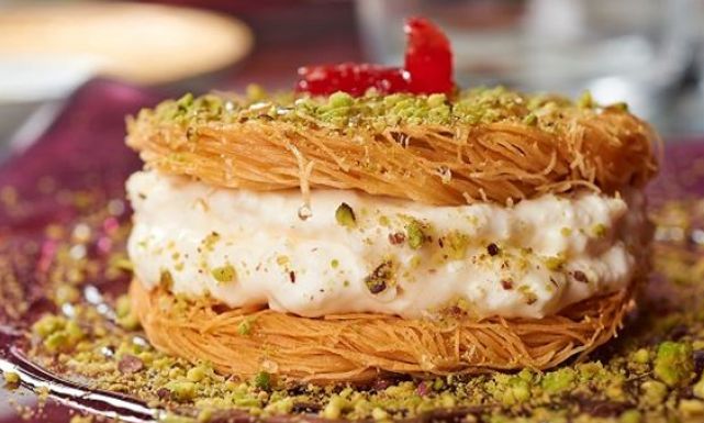 شعر في وصف الكنافة
