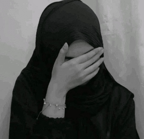 صور بنات انستا ابيض واسود