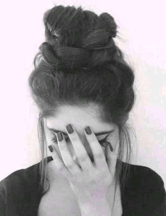 صور بنات حزينه 2024