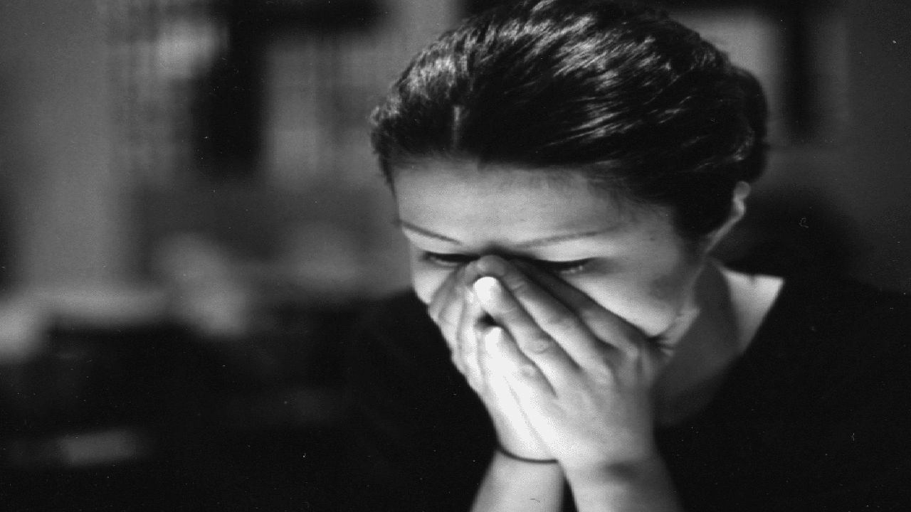 صورة صور بنات حزينه 2024