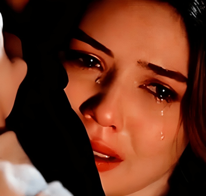 صور بنات حزينه 2024