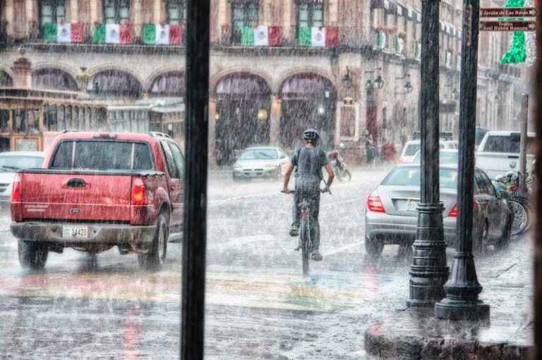 صور عن المطر