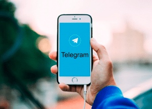 طريقة انشاء بوت تواصل تيليجرام