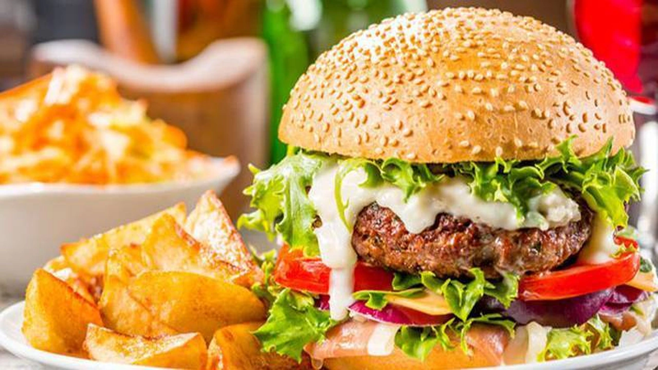 صورة عبارات تكتب على الاكل