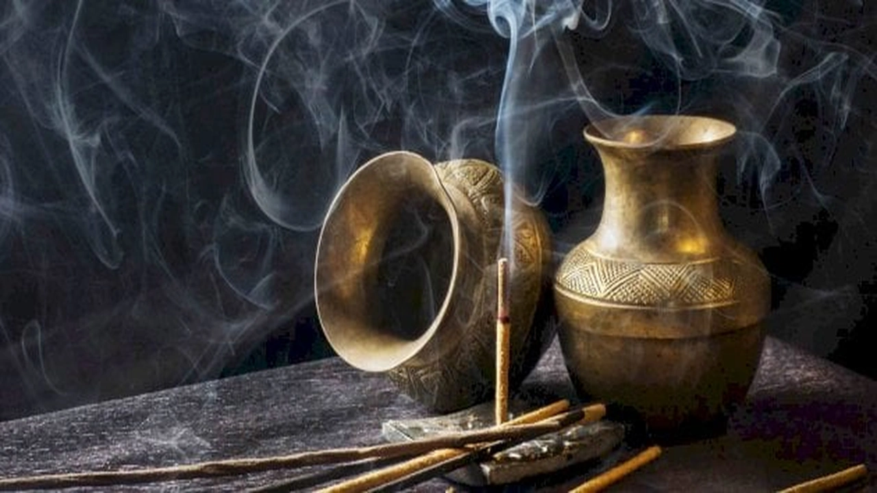 صورة عبارات تكتب على البخور