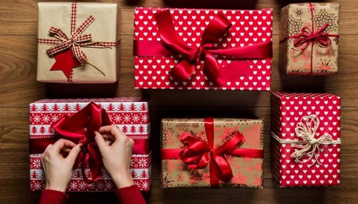 عبارات تكتب على الكيك للاصدقاء