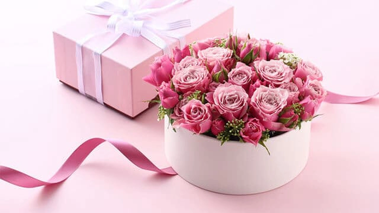 صورة عبارات تكتب على الهدايا للاخت