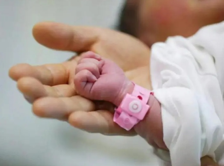 عبارات تهنئة مولود