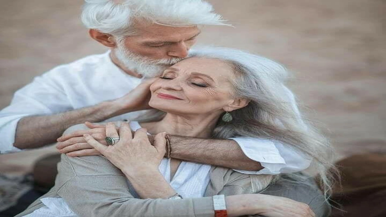 صورة عبارات عن الحب حتى المشيب