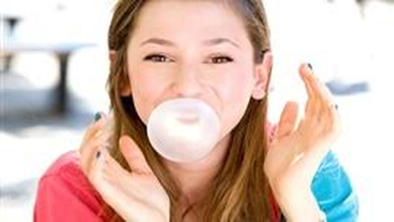 صورة عشر فوائد ستفاجئك في العلكة الخالية من السكر 