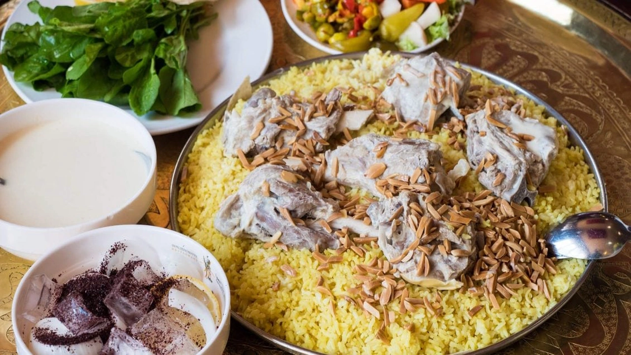 صورة غزل عن المنسف