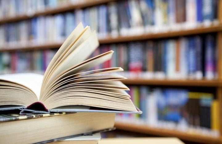 قصة قصيرة عن الكتاب