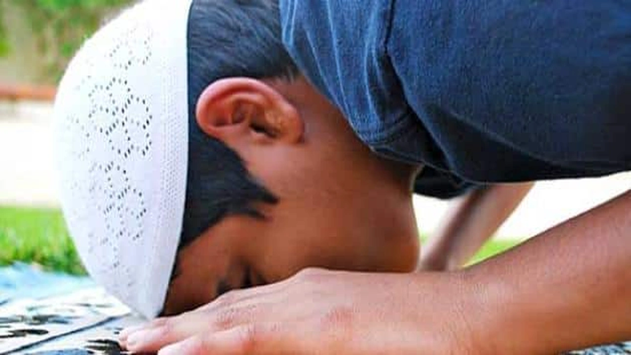 صورة قصص واقعية عن صلاة الاستخارة