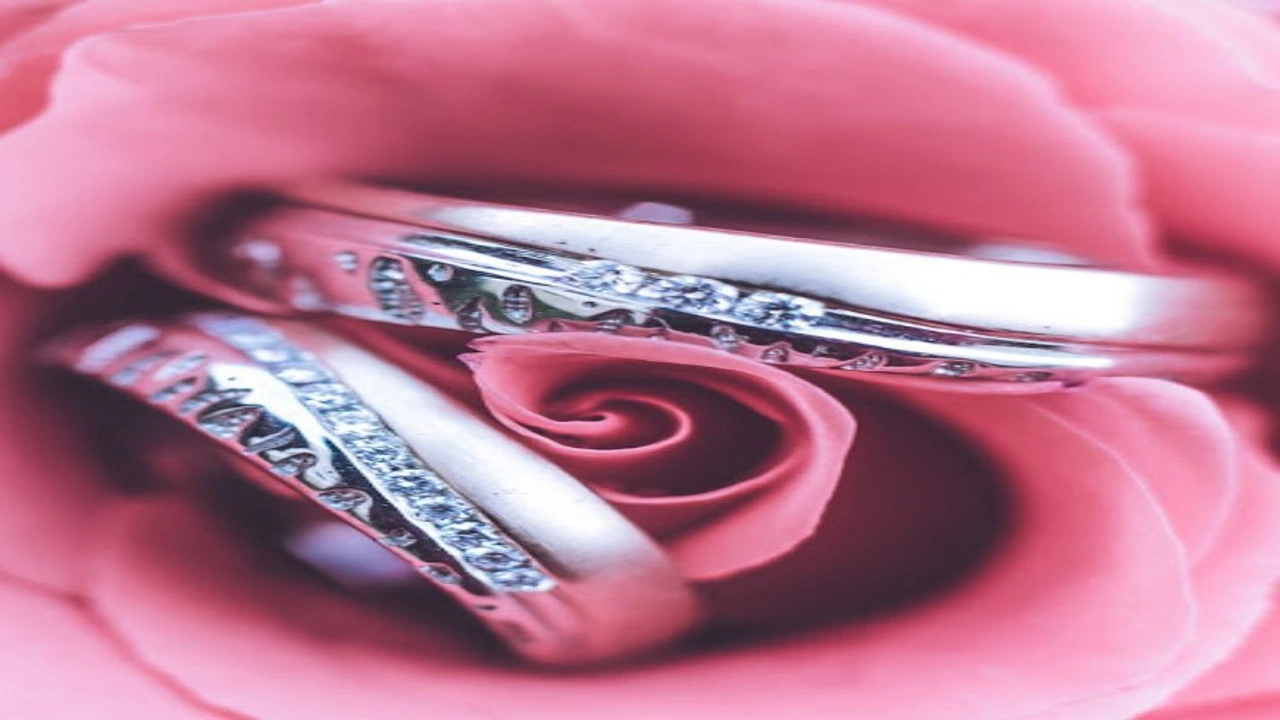 صورة كابشن خطوبة بالانجليزي