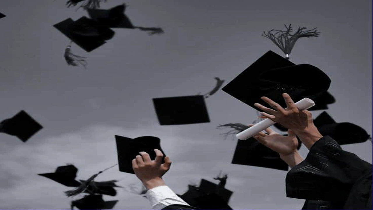 صورة كابشن للتخرج لنفسي