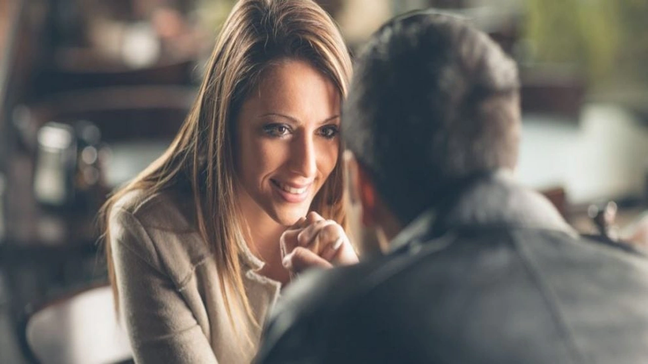 صورة كلام يقال للحبيب في اول لقاء