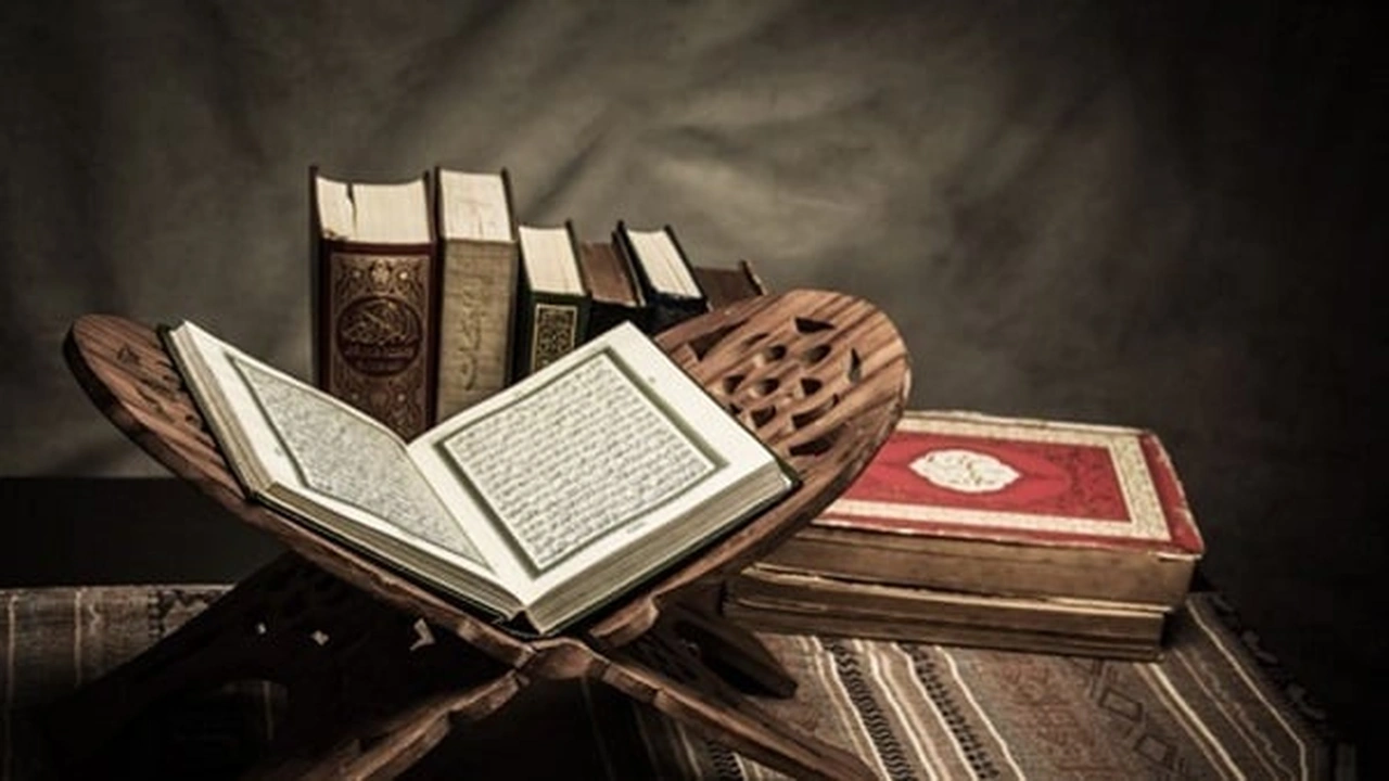 صورة كلمات الاخفاء في سورة الحجرات