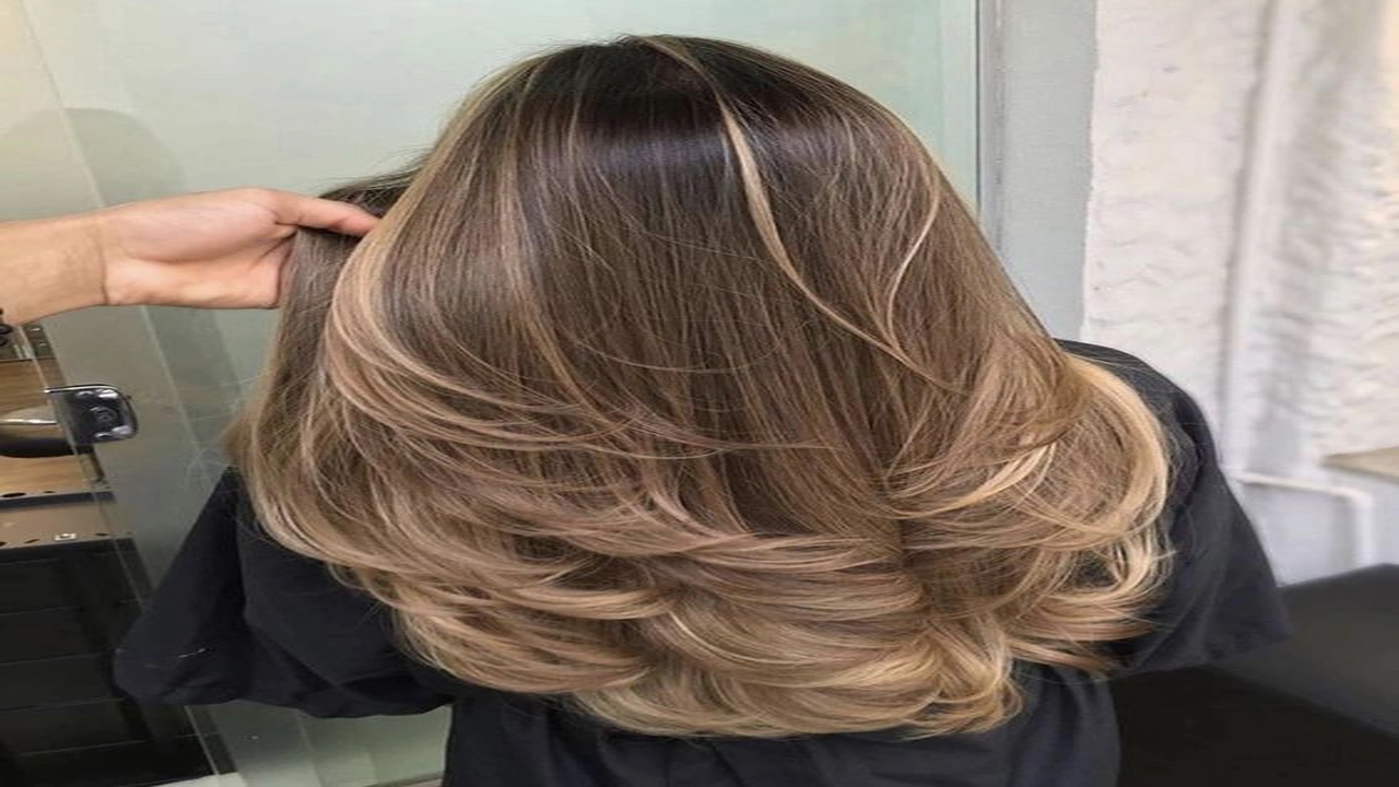 صورة كيف أجعل شعري كثيفاً وطويلاً