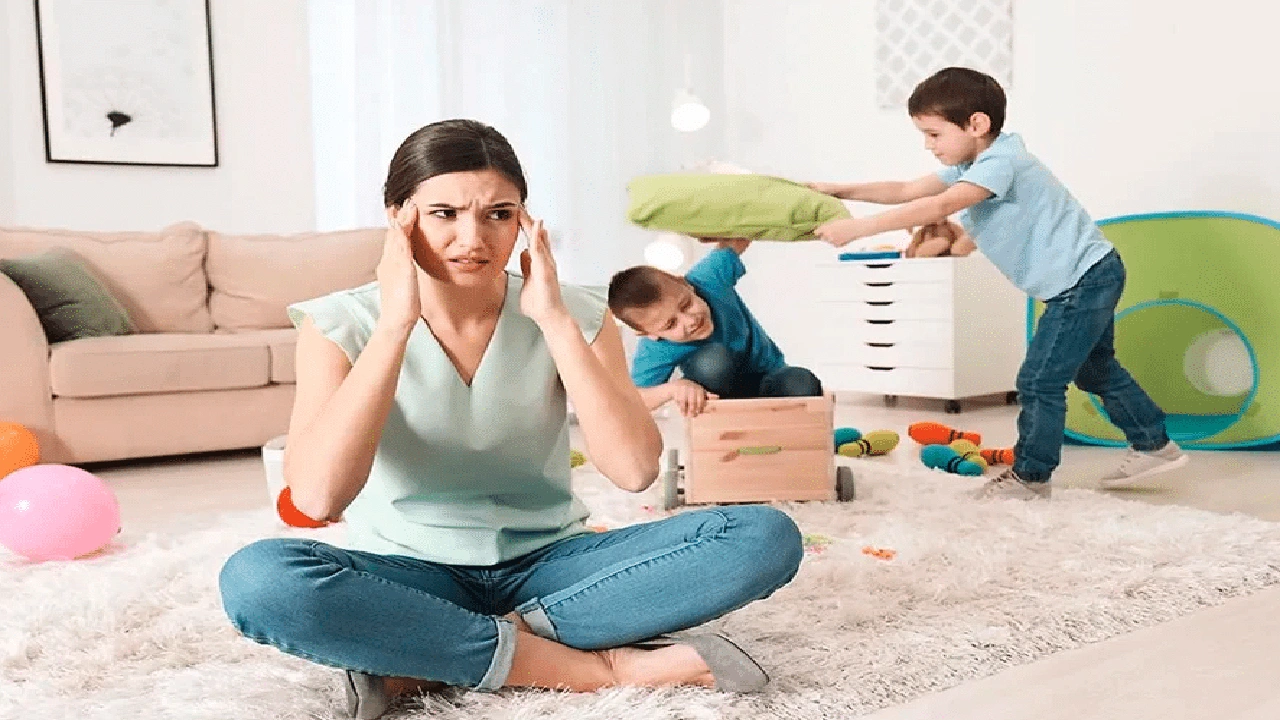 صورة كيف اتعامل مع الطفل كثير الحركة