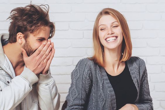 كيف تعرف أن البنت تحبك