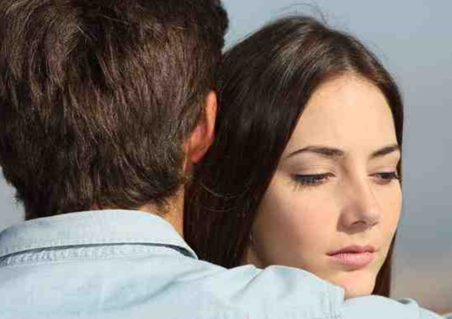 كيف تعرف الزوجه الكاذبه