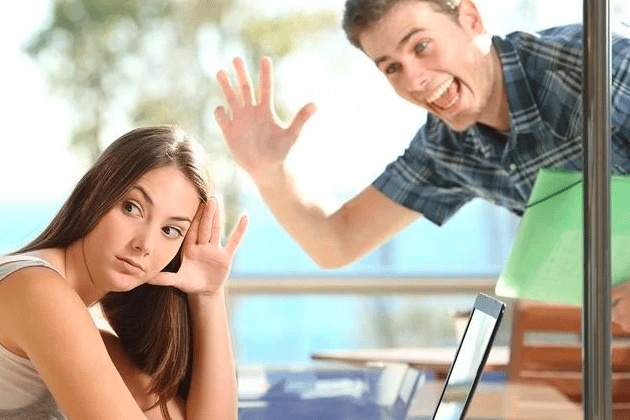 كيف تعرف الفتاة الشاب اللعوب