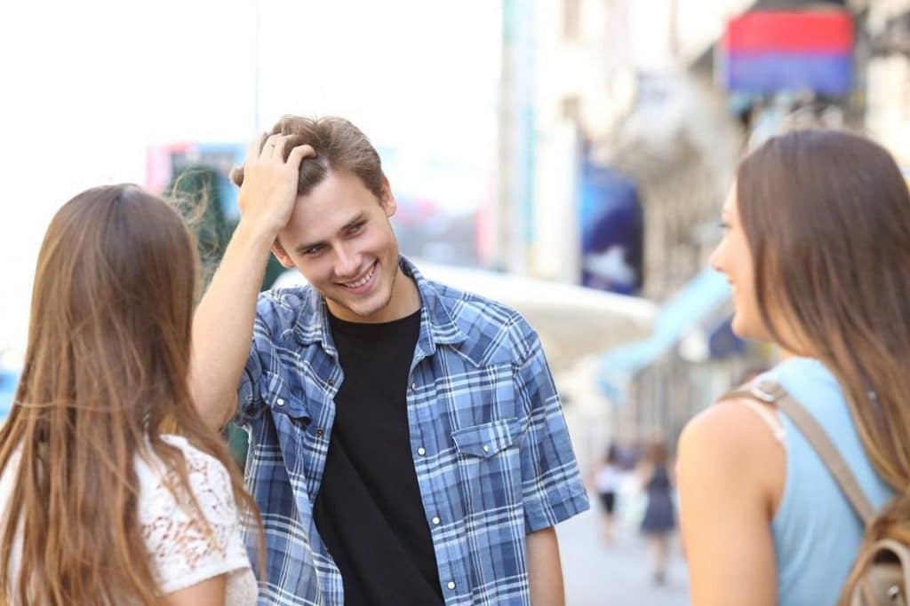 كيف تعرف الفتاة الشاب اللعوب