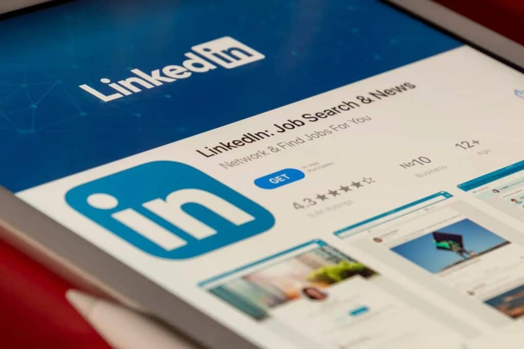 كيفية استخدام linkedin