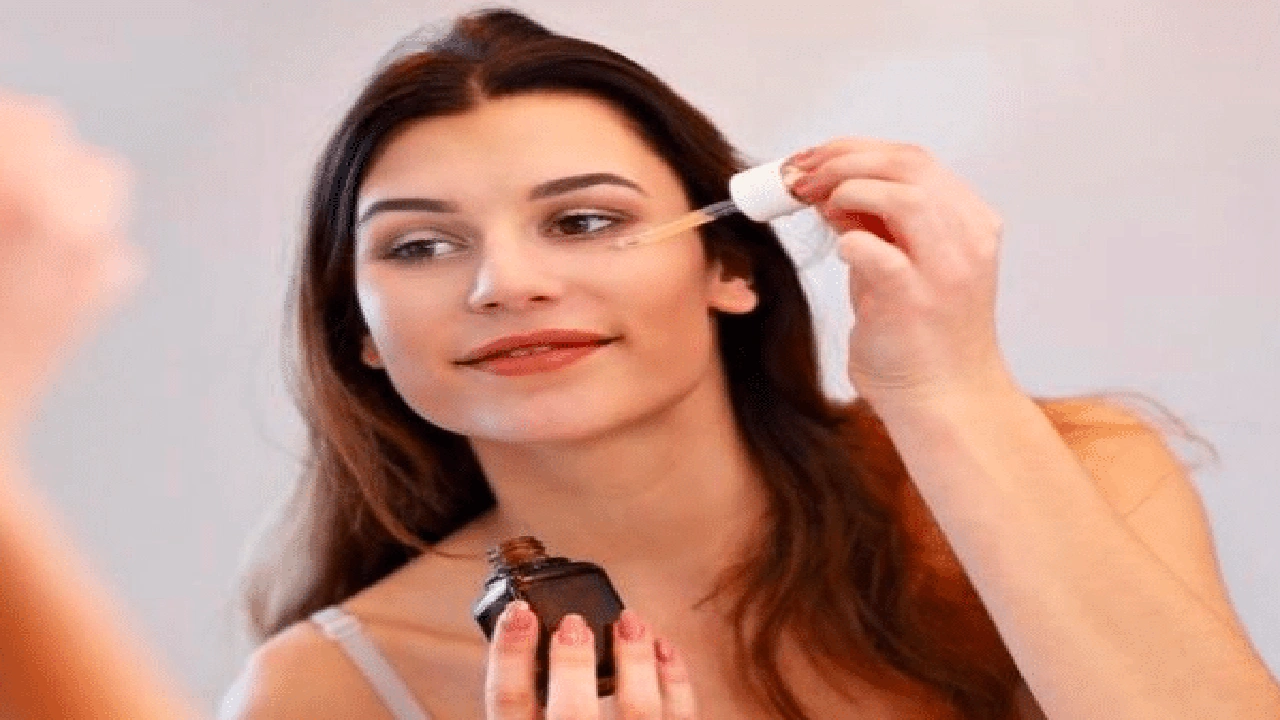 صورة كيفية استخدام vitamin c serum