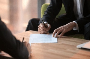 كيفية التنازل عن السجل التجاري سلطنة عمان