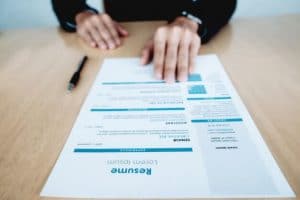 كيفية عمل CV للمبتدئين