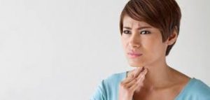 ما علاج حساسية الحلق؟ 