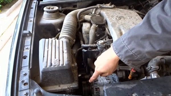 ماذا يعني وجود صوت طقطقة في السيارة