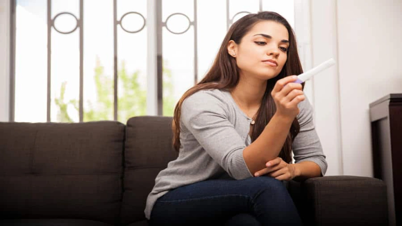 صورة متى تظهر أعراض الحمل بعد التبويض