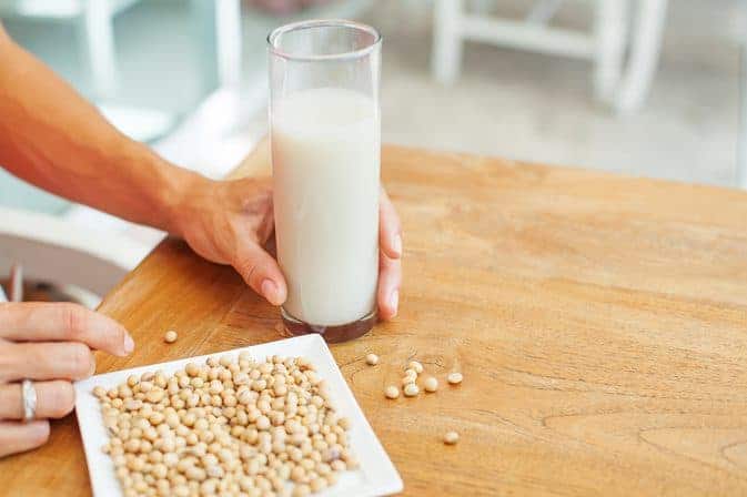 متى تظهر نتائج شرب حليب الصويا