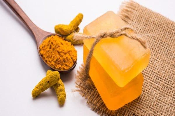 متى تظهر نتائج صابونة الكركم