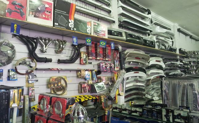 محلات زينة السيارات في سلطنة عمان