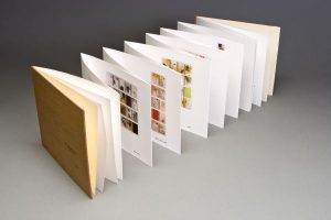 مطويات الكترونية