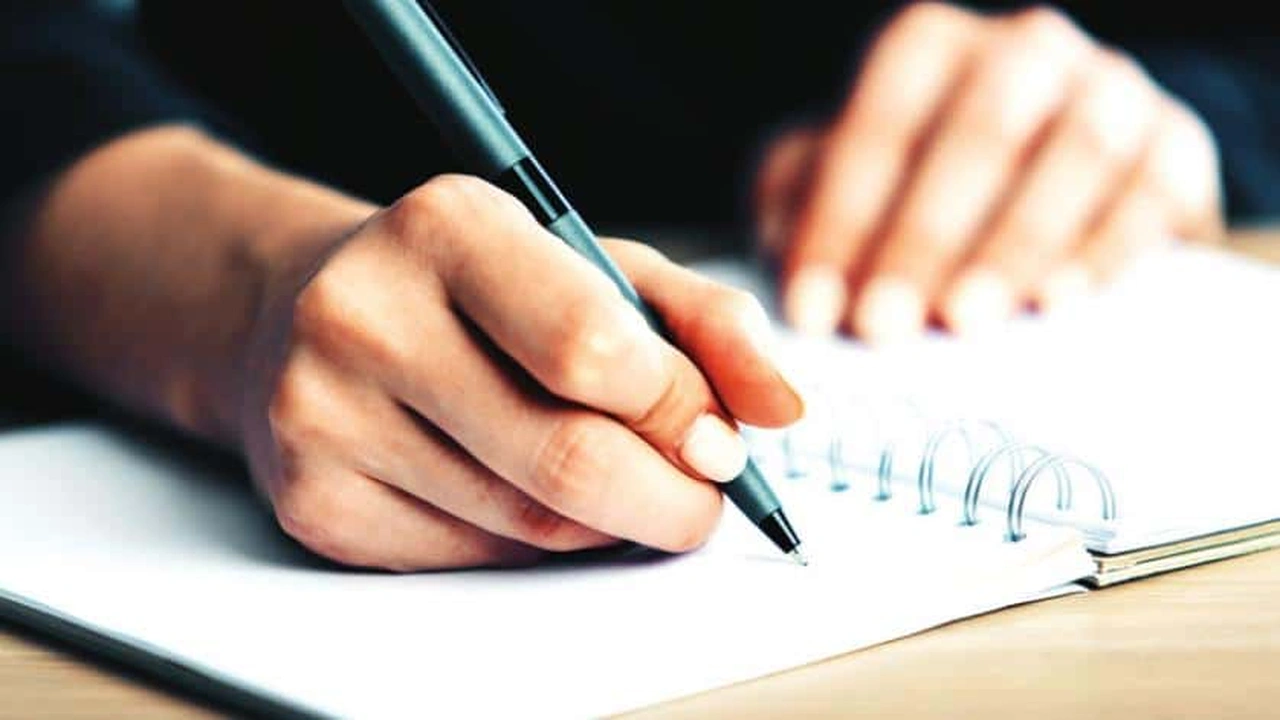 صورة مقدمة وخاتمة انشاء عن كل المواضيع