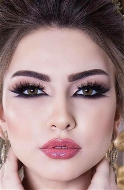 مكياج عيون خليجي بالصور والخطوات