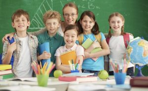 موضوع تعبير انجليزي عن المدرسه