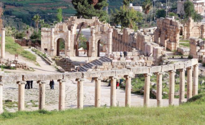 موضوع تعبير بالانجليزي عن البتراء