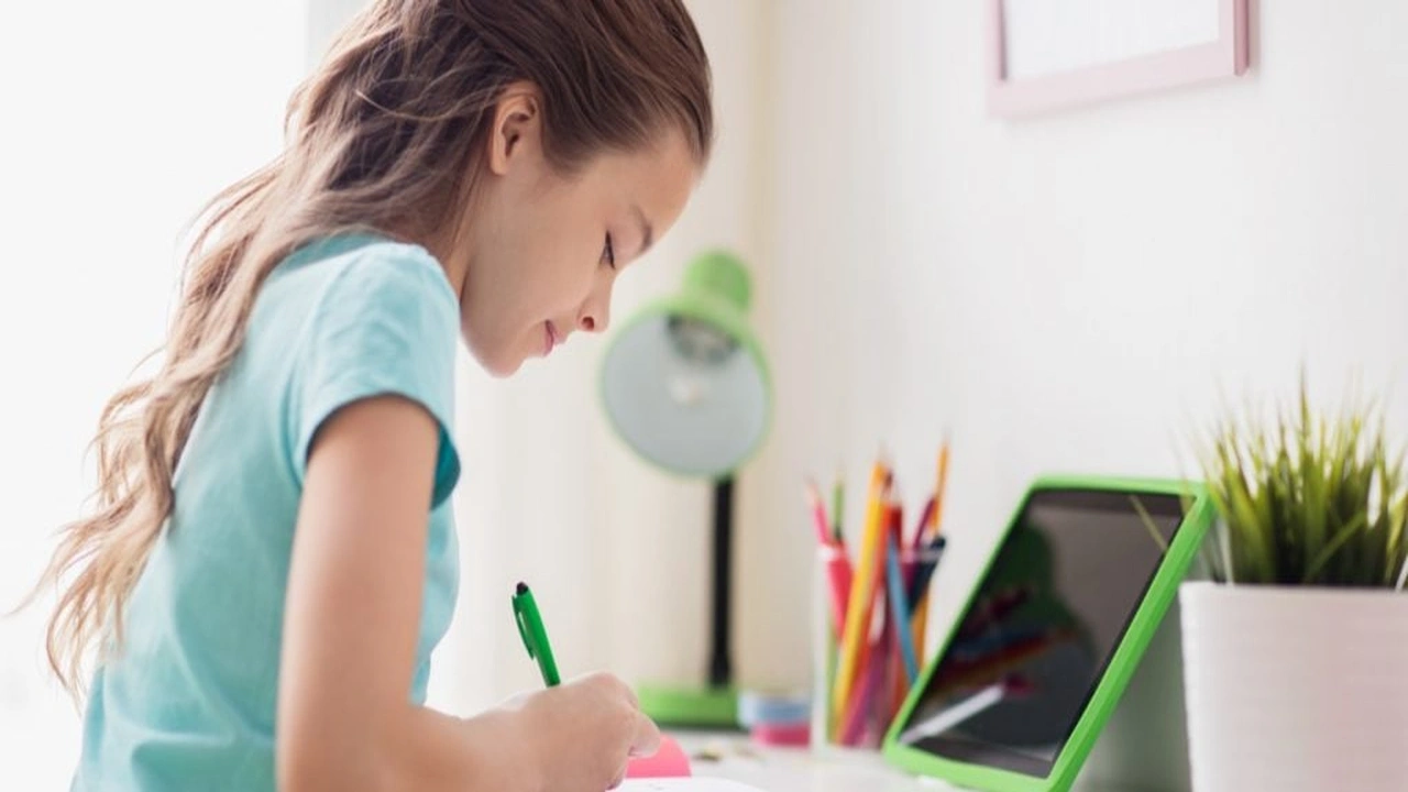 صورة موضوع تعبير بالانجليزي عن التعليم