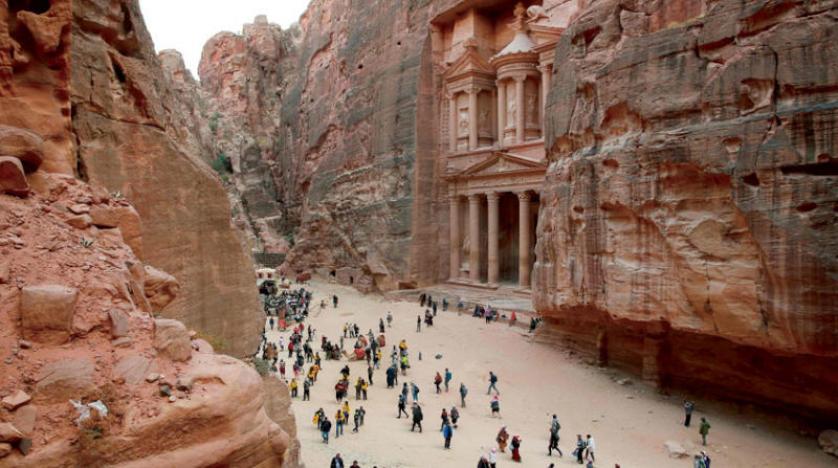 موضوع تعبير بالانجليزي عن العقبة