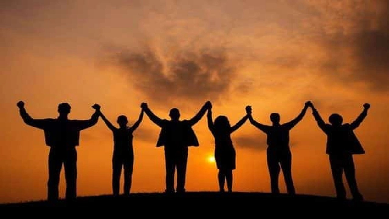 صورة موضوع تعبير عن أهمية الوطن بالعناصر