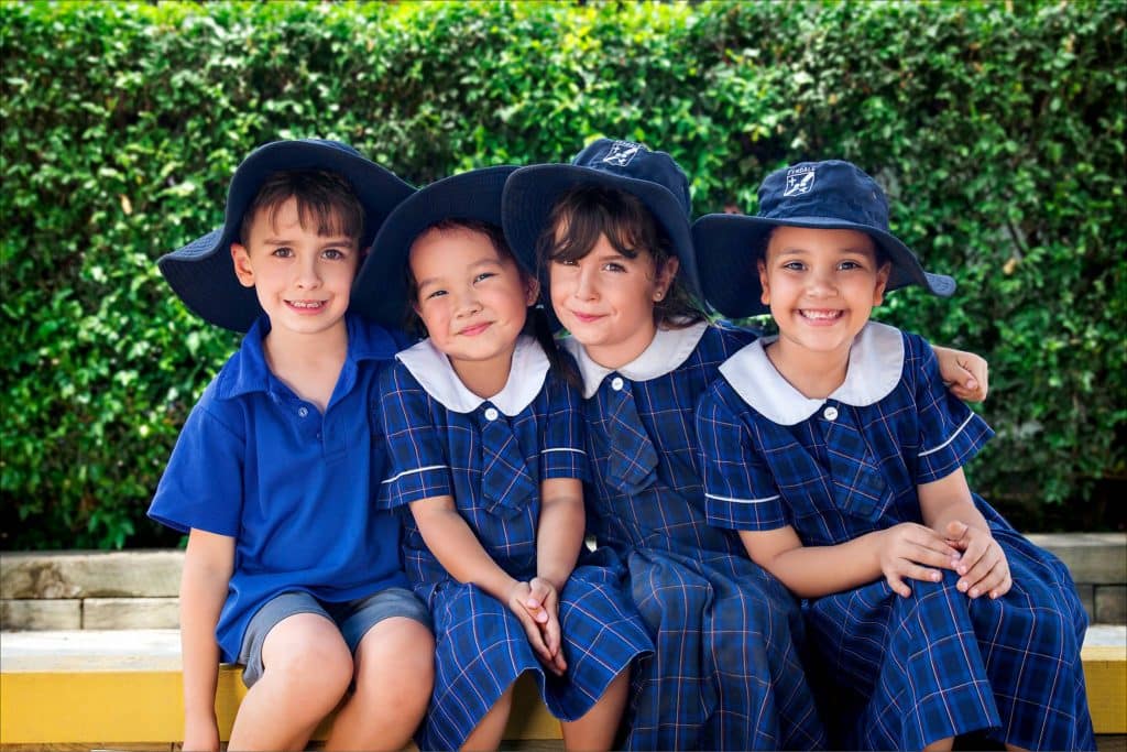 موضوع عن الزي المدرسي